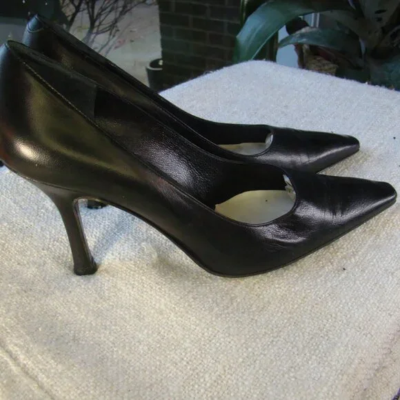 Via Spiga black buttery soft pointy toe heels pumps, S W 8 - Picture 6 of 9